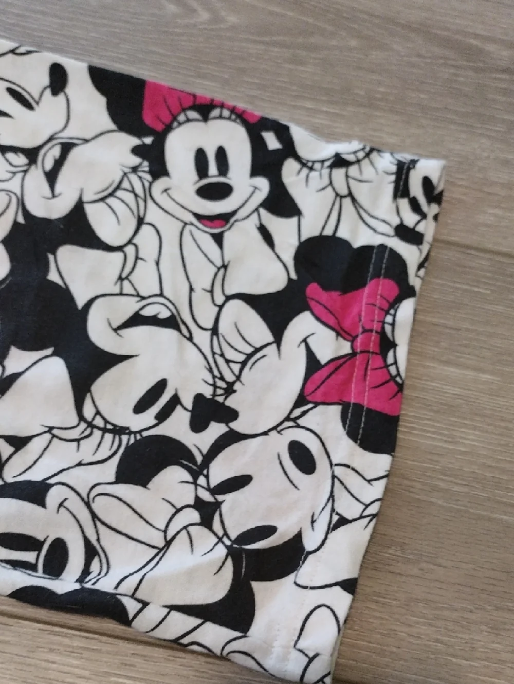 Minnie Mouse Black & Pink Pajama Pants - Picture 9 of 14